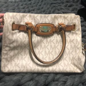 Michael kors purse